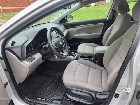 2019 Hyundai Elantra SE