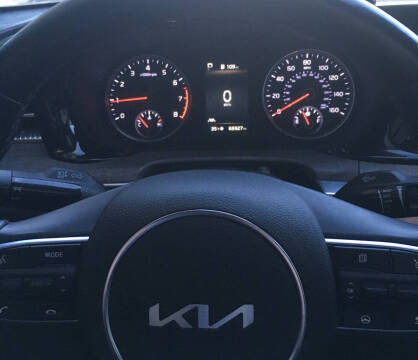 2022 Kia K5 EX