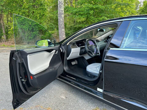 2013 Tesla Model S Performance