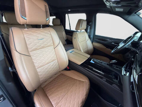2023 Cadillac Escalade Sport