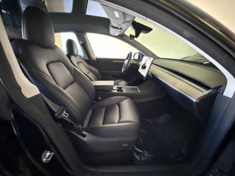 2023 Tesla Model Y Performance