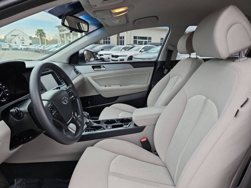 2017 Hyundai Sonata Hybrid SE