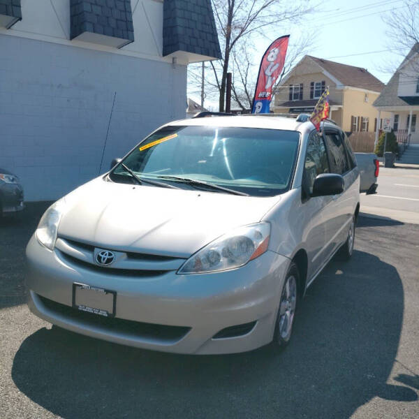 2008 Toyota Sienna CE 7-Passenger