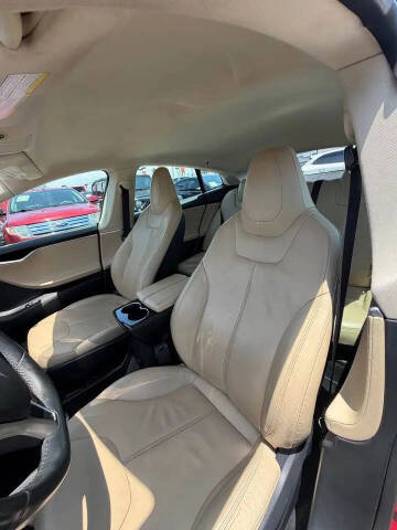 2014 Tesla Model S