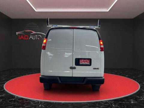 2023 GMC Savana 2500