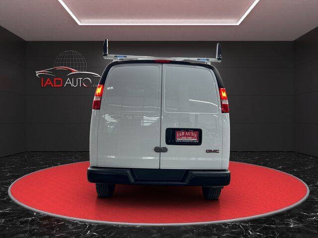 2023 GMC Savana 2500