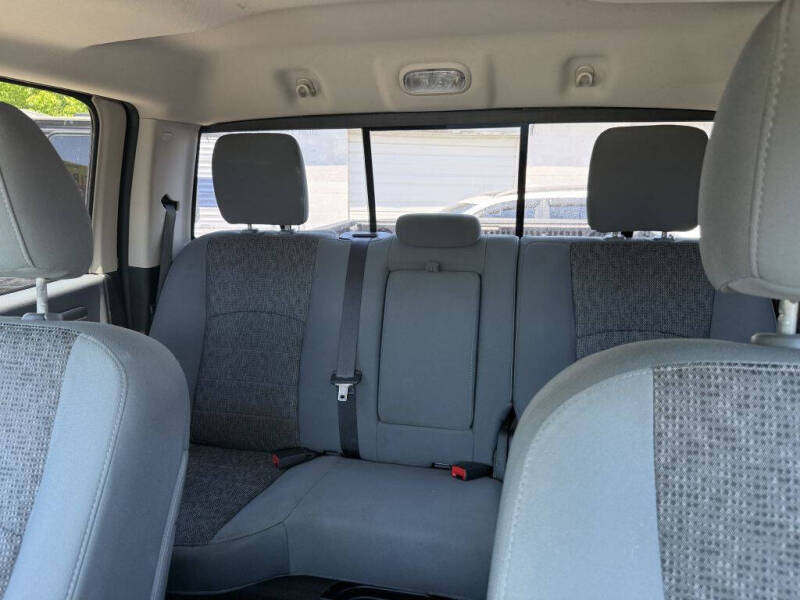 2016 RAM 1500 SLT