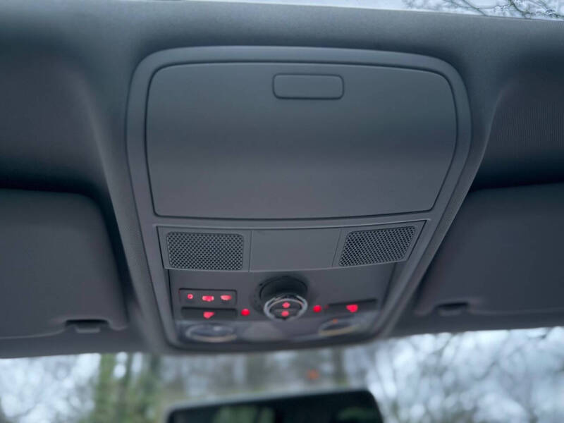 2012 Volkswagen Tiguan SE 4Motion