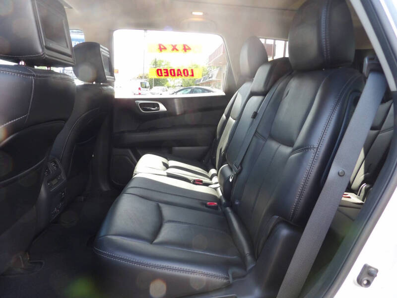 2016 Nissan Pathfinder Platinum