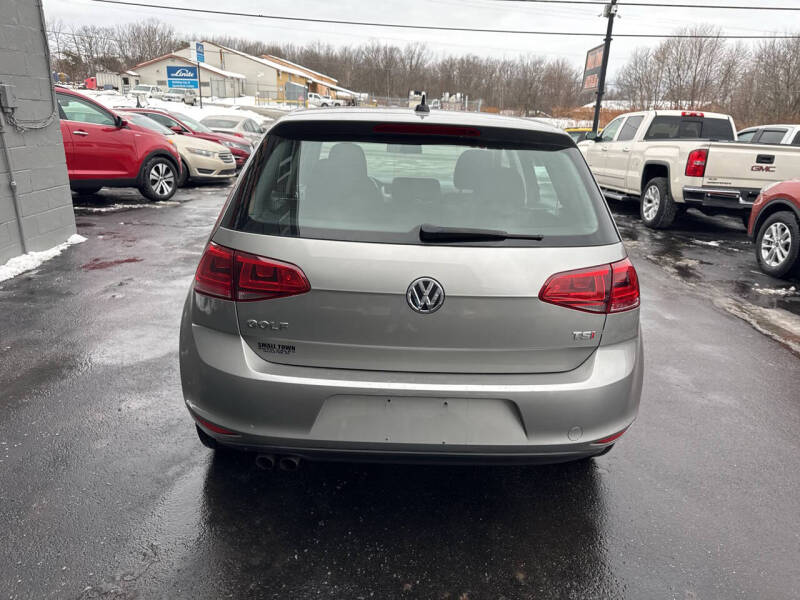 2017 Volkswagen Golf TSI S