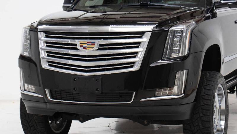 2019 Cadillac Escalade Platinum