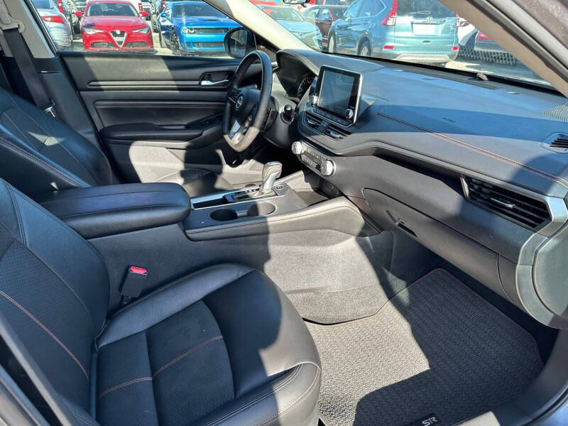 2020 Nissan Altima 2.5 SR