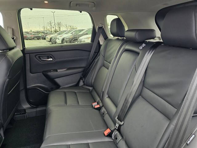 2025 Nissan Rogue SL