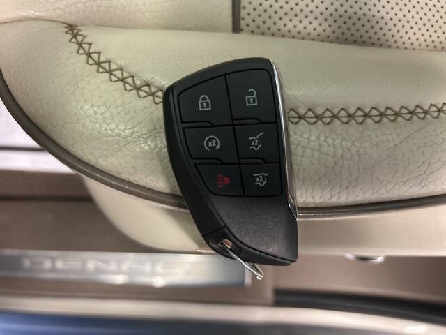 2022 GMC Yukon XL Denali