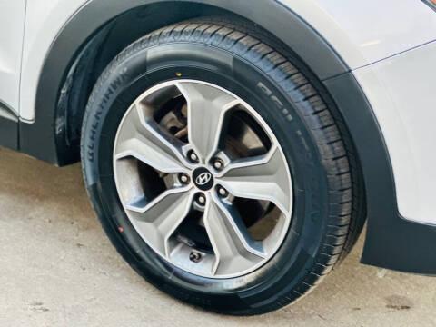 2016 Hyundai Santa Fe SE