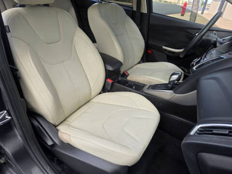 2017 Ford Focus Titanium