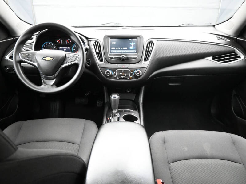 2017 Chevrolet Malibu LS