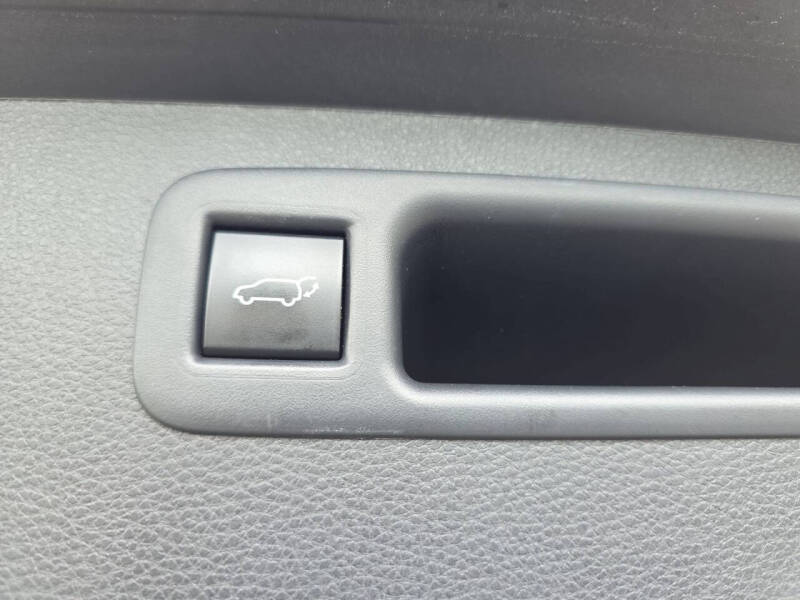 2025 Toyota Highlander XSE