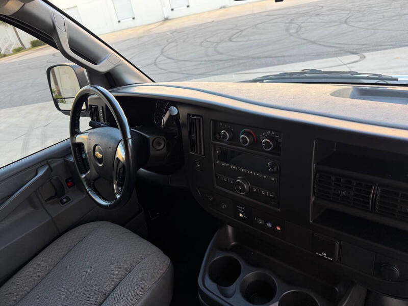 2019 Chevrolet Express 2500