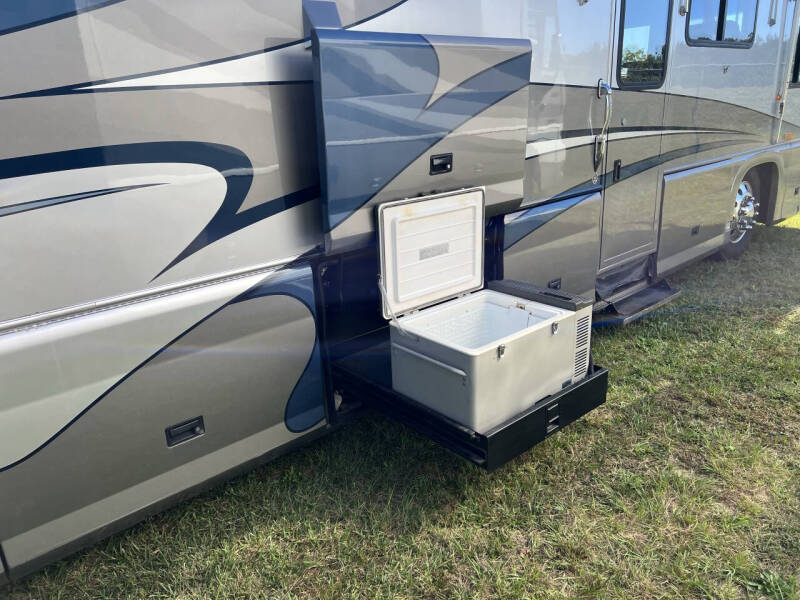 2002 Foretravel GV320 4010