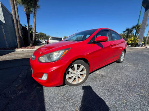 2012 Hyundai Accent GLS