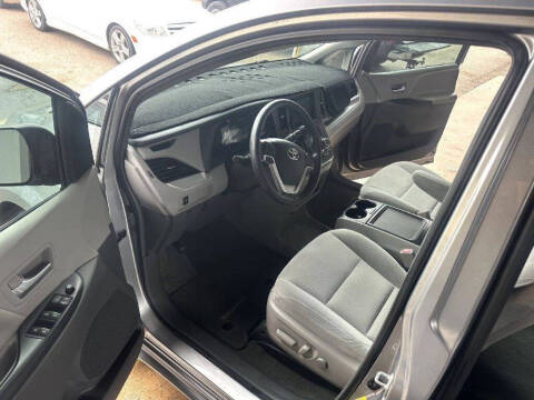 2015 Toyota Sienna
