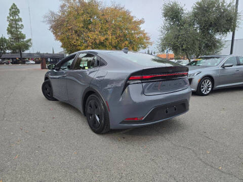 2024 Toyota Prius LE