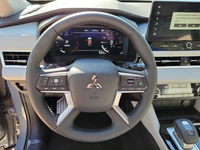 2026 Mitsubishi Outlander SEL