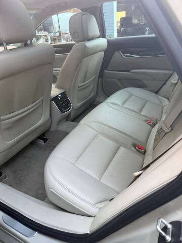 2013 Cadillac XTS Luxury Collection