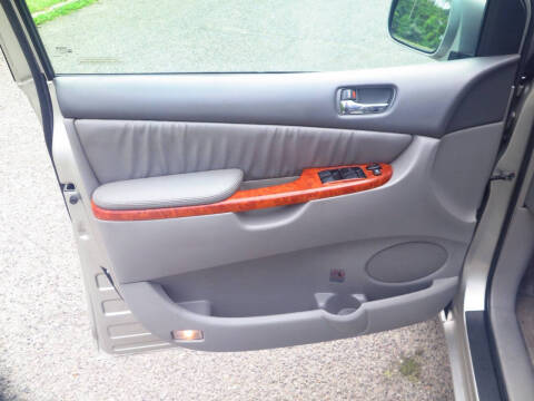 2008 Toyota Sienna XLE