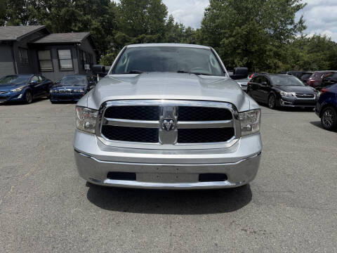 2017 RAM 1500 SLT