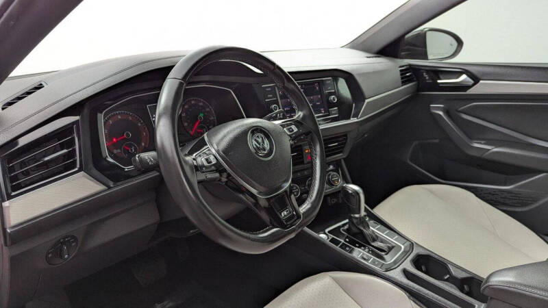 2019 Volkswagen Jetta R-Line