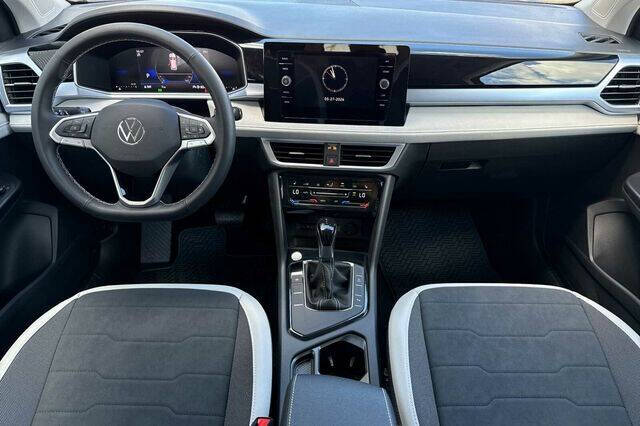 2026 Volkswagen Taos SE