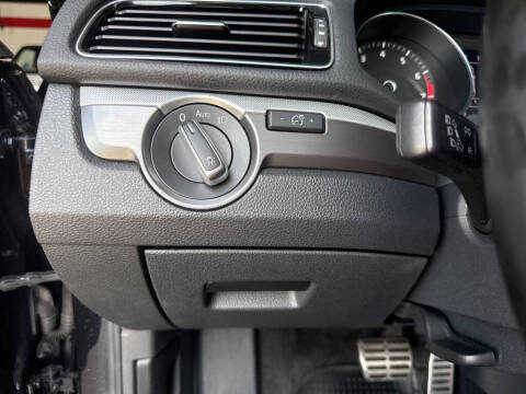 2018 Volkswagen Passat 2.0T R-Line