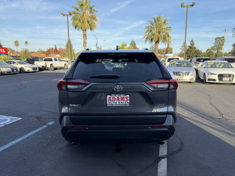 2020 Toyota RAV4 XLE