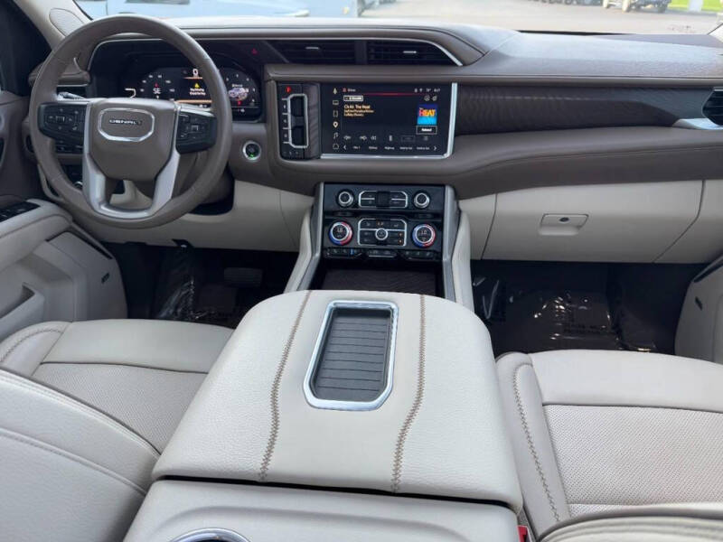 2023 GMC Yukon Denali