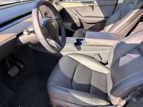 2025 Tesla Model Y Long Range