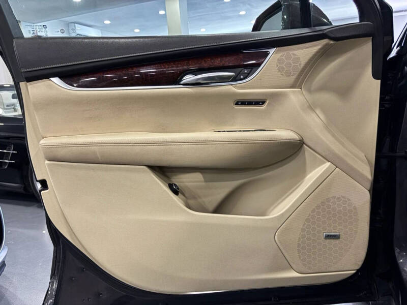 2018 Cadillac XT5 Premium Luxury