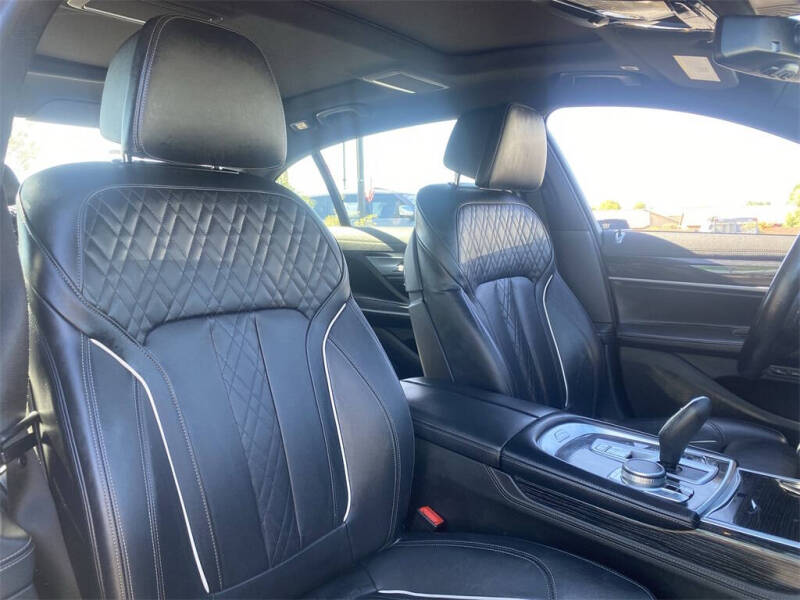 2022 BMW 7 Series 750i xDrive