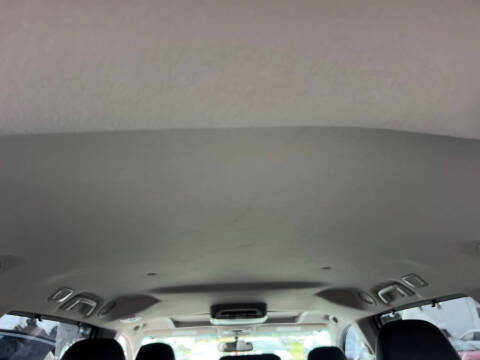 2013 Toyota Sienna SE 8-Passenger