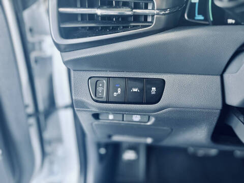 2020 Hyundai Ioniq Hybrid SE