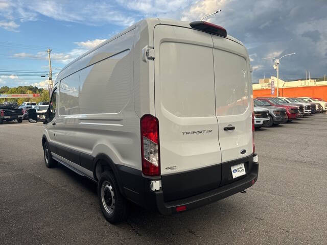 2025 Ford Transit 250