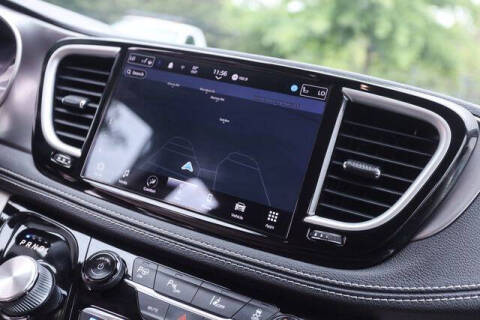2022 Chrysler Pacifica Hybrid Touring L