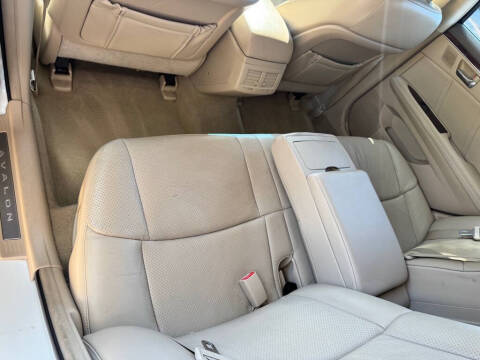 2009 Toyota Avalon XL