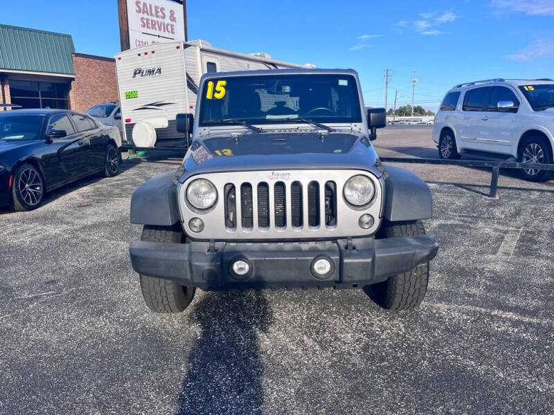 2015 Jeep Wrangler Unlimited Sport photo 2