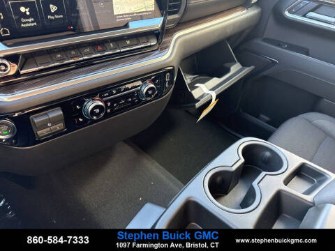 2026 GMC Sierra 1500 Elevation Standard