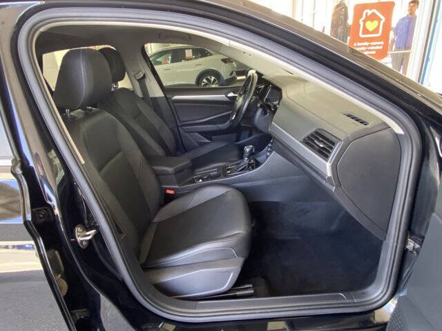 2019 Volkswagen Jetta R-Line