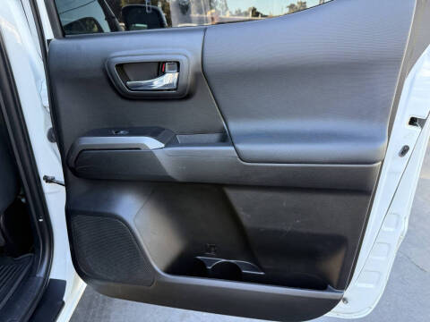 2023 Toyota Tacoma SR V6