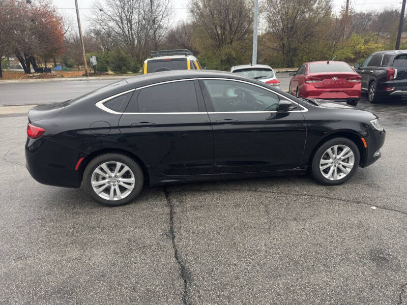 2016 Chrysler 200 Limited