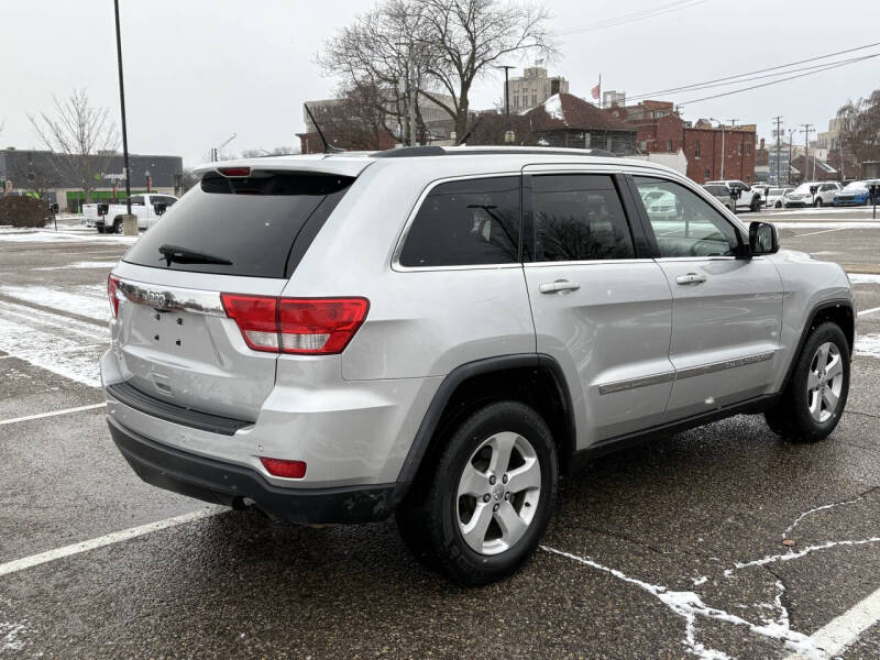 2011 Jeep Grand Cherokee Laredo